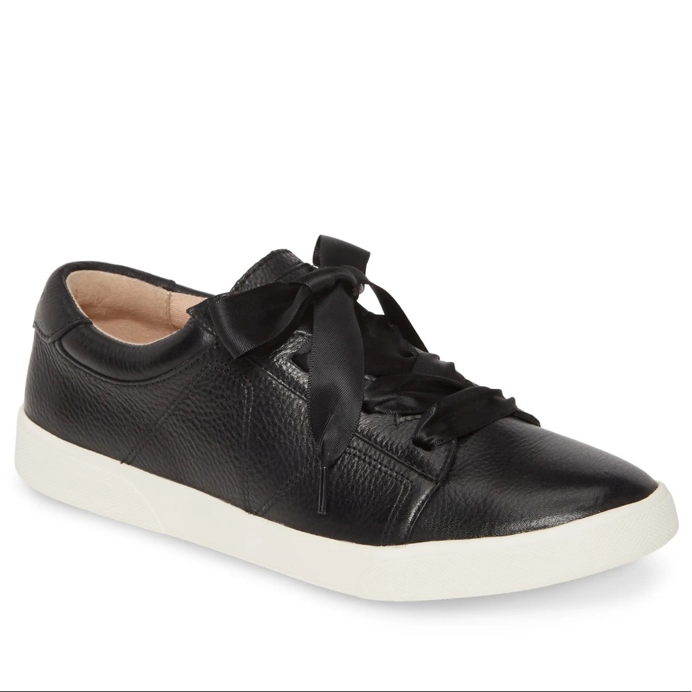 Vionic Women’s Chantelle Lace Up Shoes with Arch